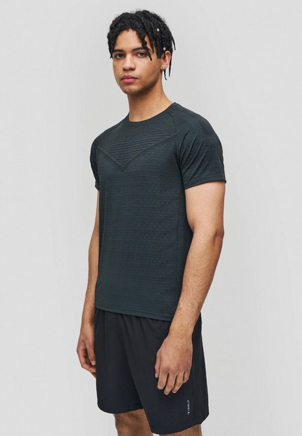 Футболка Baon