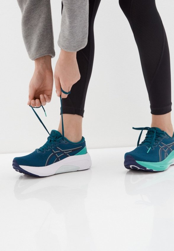 Кроссовки ASICS