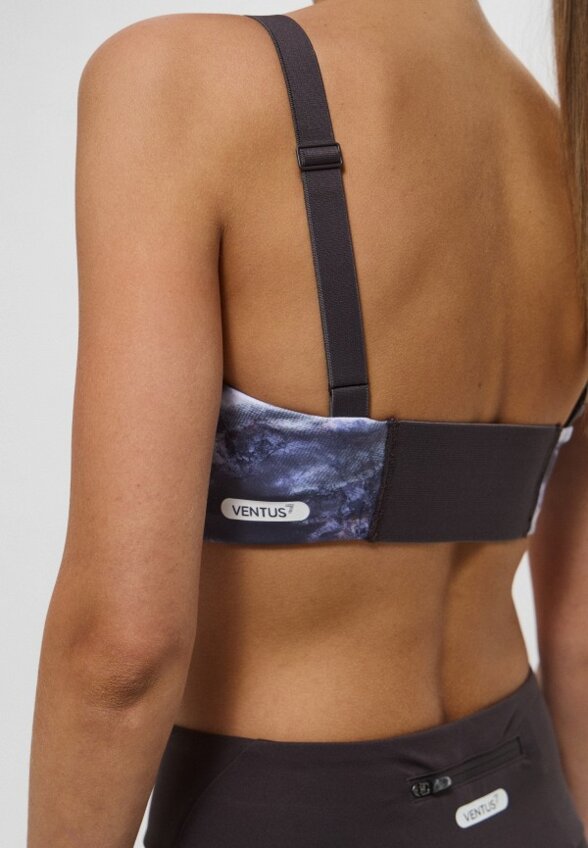 Топ спортивный EA7