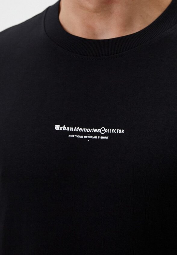 Футболка Colin's