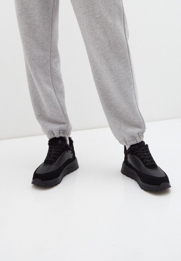 Кроссовки Makfine