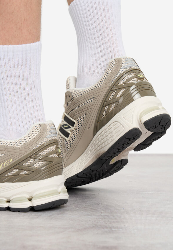 Кроссовки мужские New Balance 1906 R, Серый