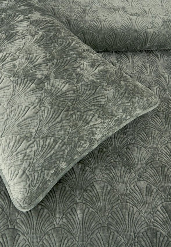 Комплект с покрывалом Sofi De Marko