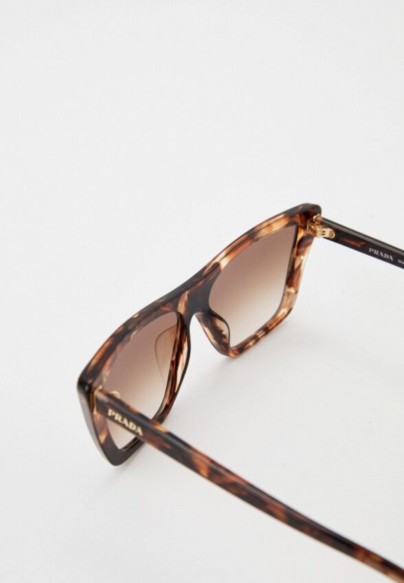 Очки солнцезащитные Prada