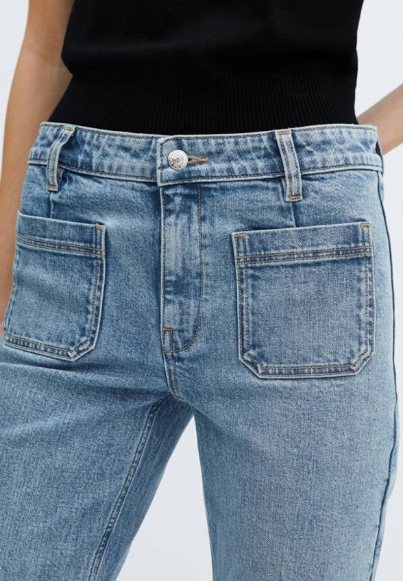 Джинсы Mango
