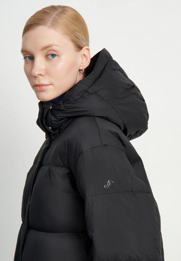 Пуховик Finn Flare