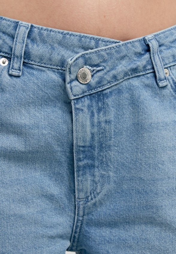 Джинсы Твое