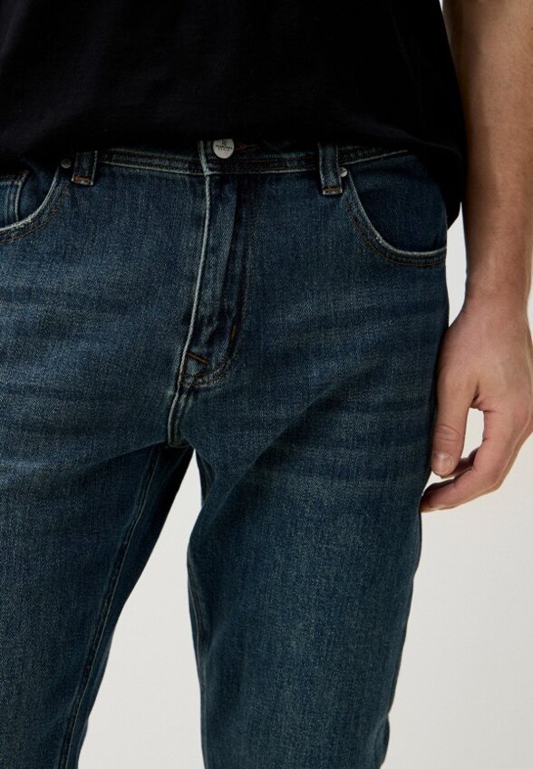 Джинсы Mossmore