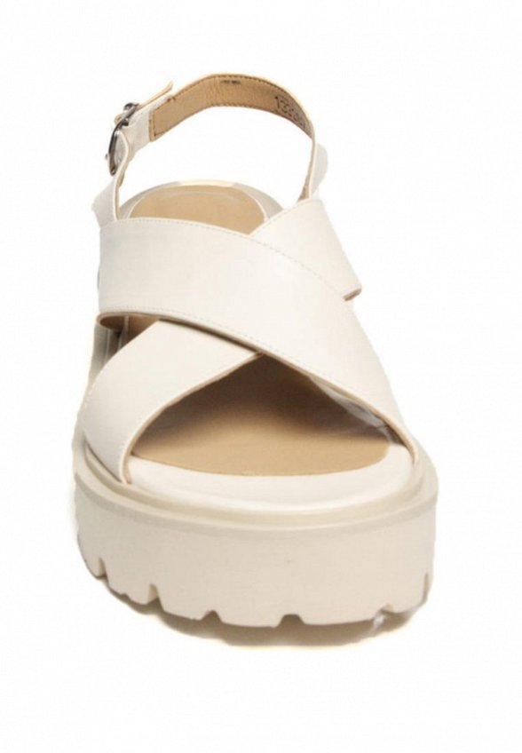 Босоножки Airbox