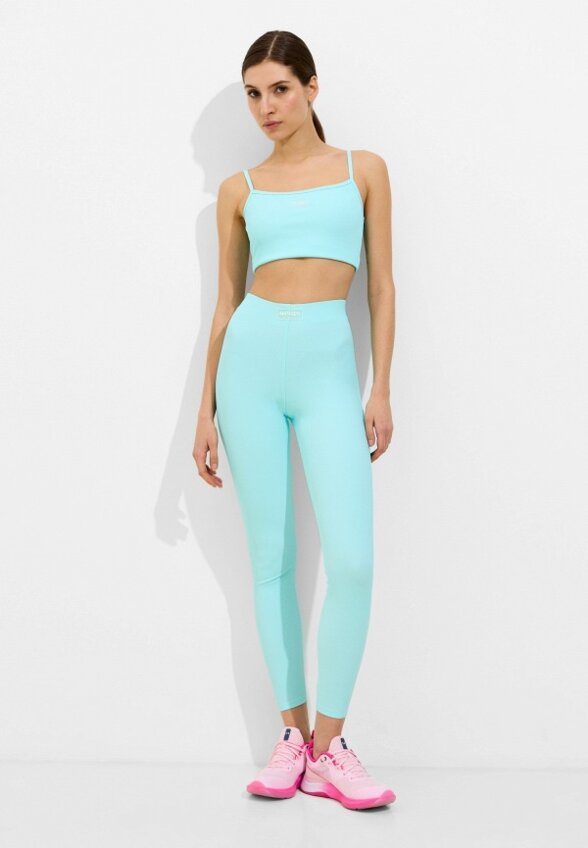 Топ спортивный Mansen