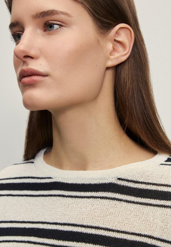 Джемпер Zarina