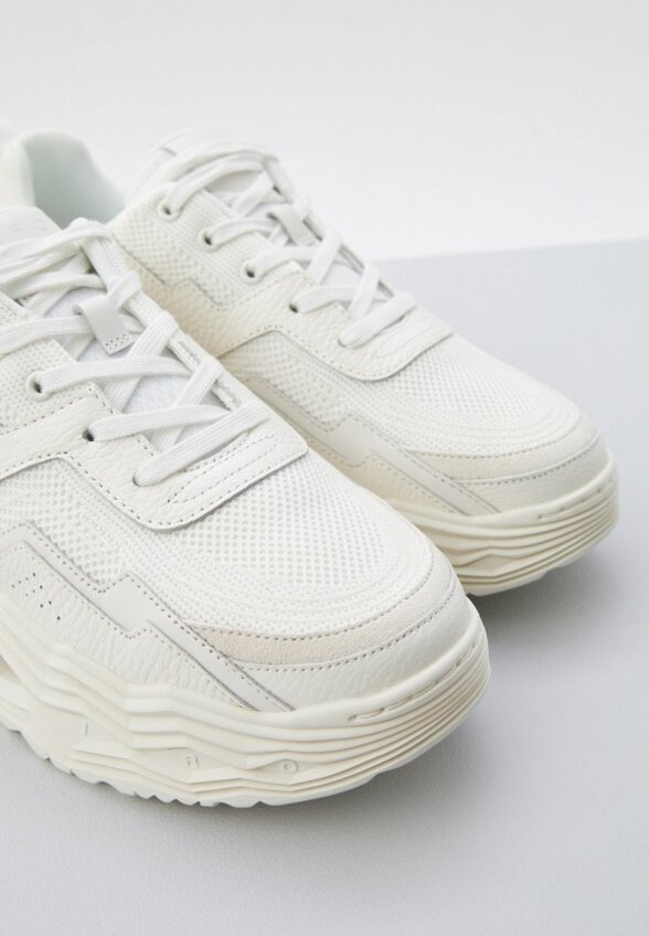 Кроссовки Iro