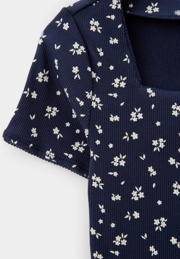 Футболка Acoola