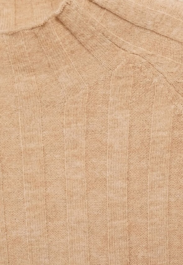 Водолазка Mango