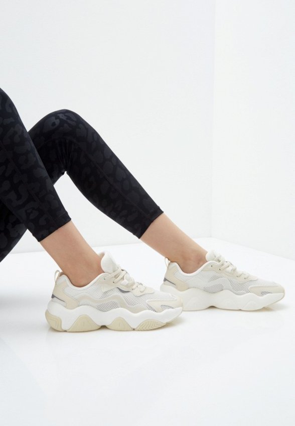 Кроссовки Peak