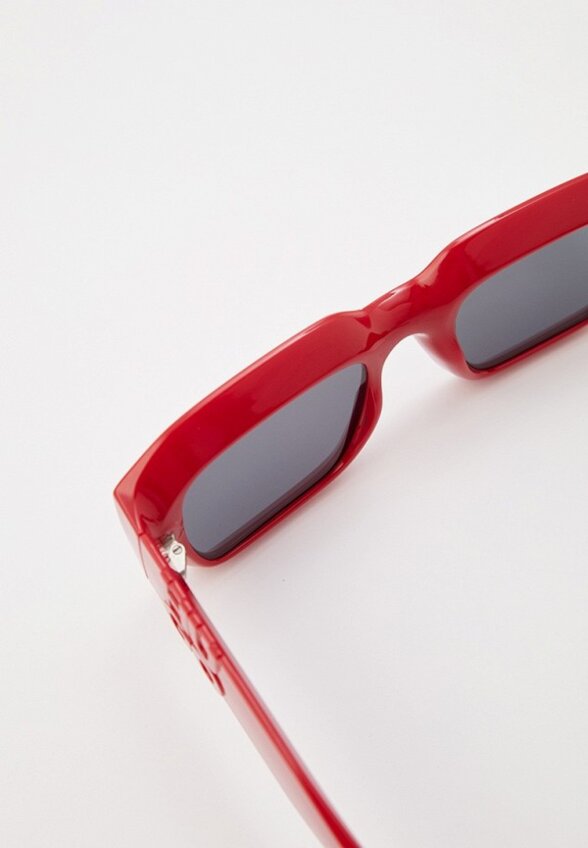 Очки солнцезащитные Hugo