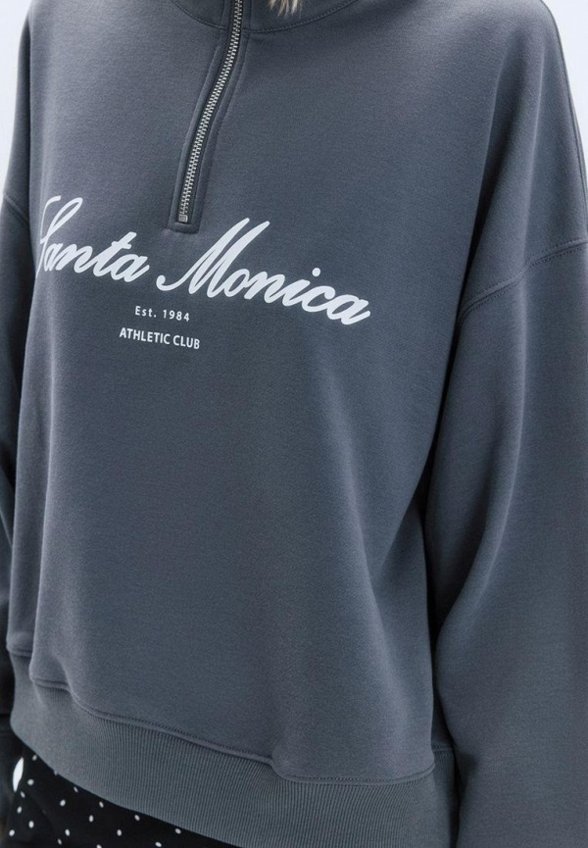 Олимпийка Befree