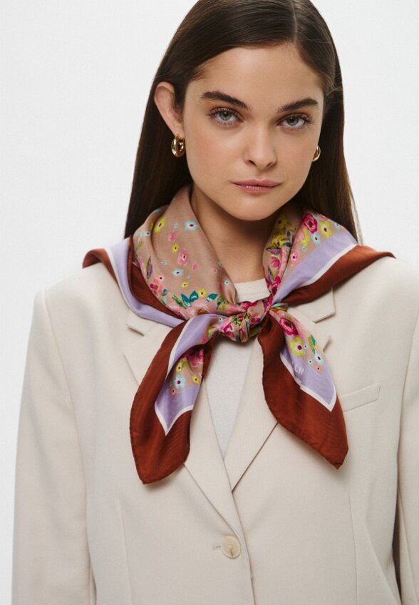 Платок Pollini