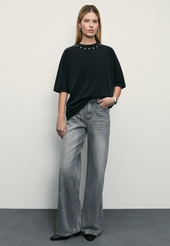 Футболка Zarina