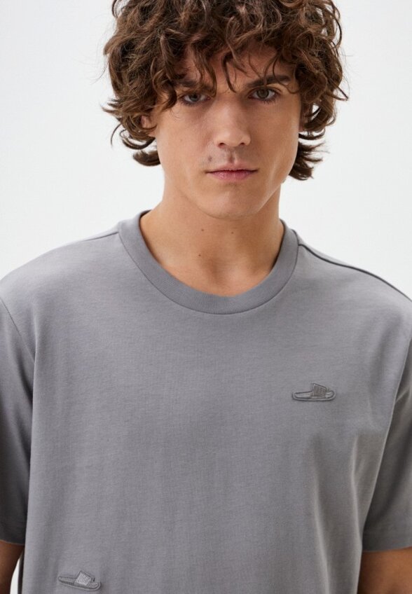 Футболка adidas