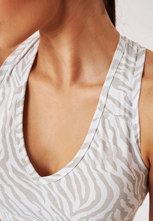 Топ спортивный Fitbomb