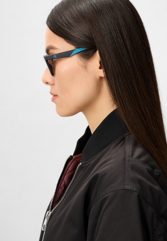 Очки солнцезащитные Calvin Klein Jeans