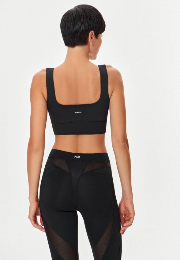 Топ спортивный Neverlate