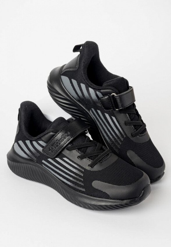 Кроссовки Tikkago