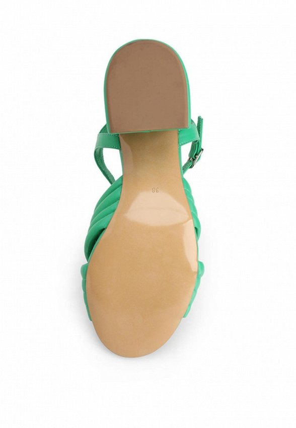 Босоножки Tucino