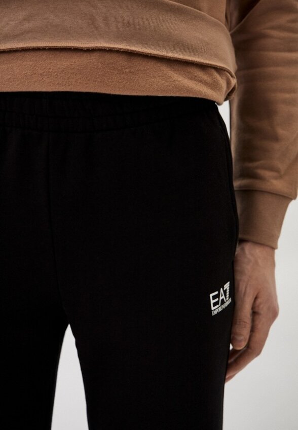 Костюм спортивный EA7