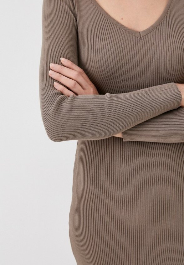 Платье Diverius