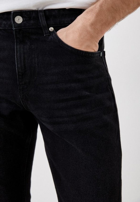 Джинсы Lacoste