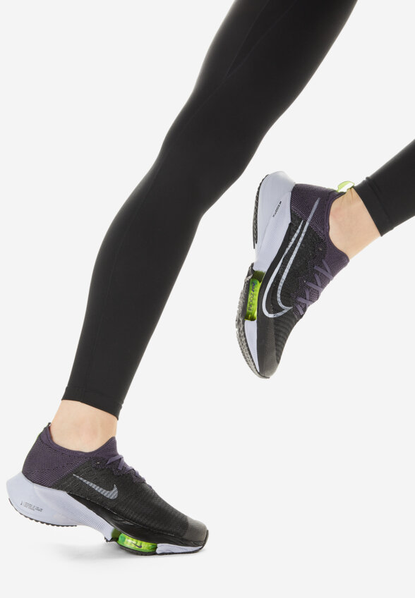 Кроссовки женские Nike Air Zoom Tempo Next% Fk, Черный