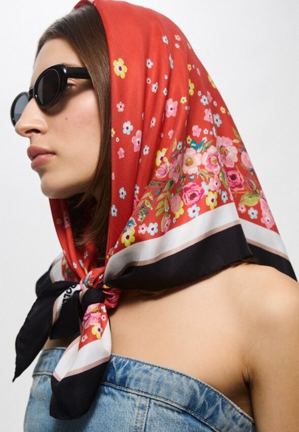 Платок Pollini