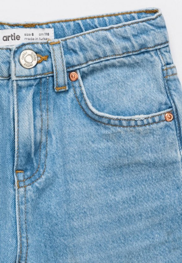 Джинсы Artie
