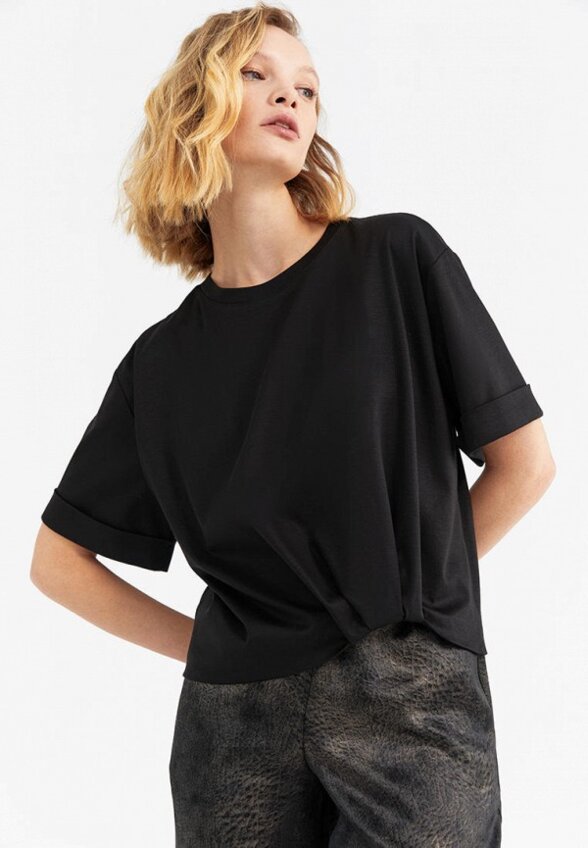 Футболка M.Reason