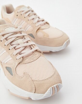 Кроссовки adidas Originals женщинам