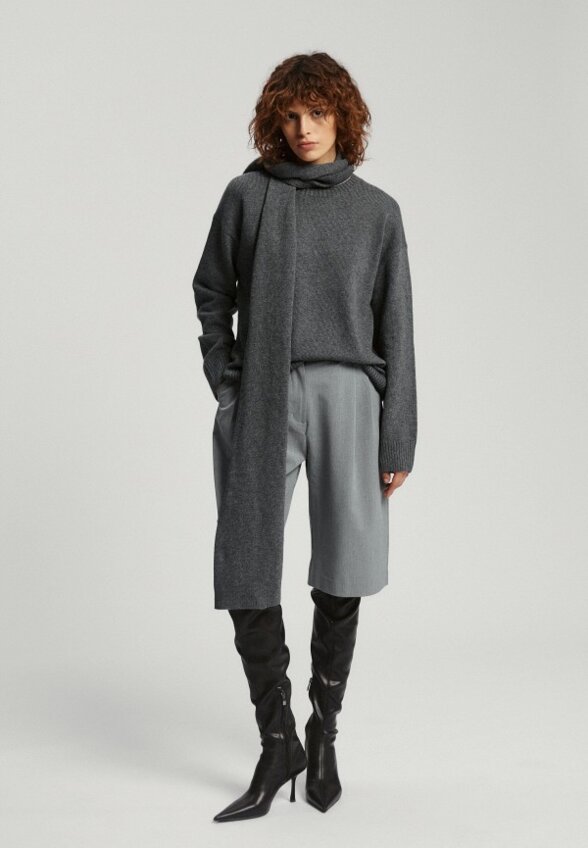 Джемпер и шарф Nume