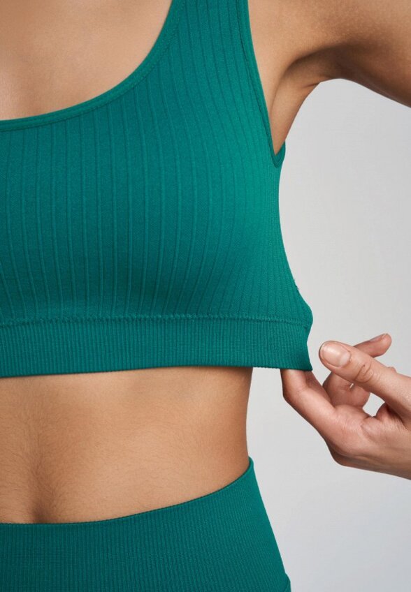 Топ спортивный Modis