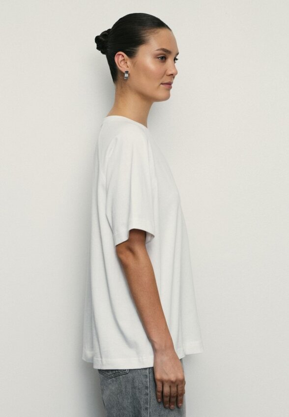 Футболка Zarina