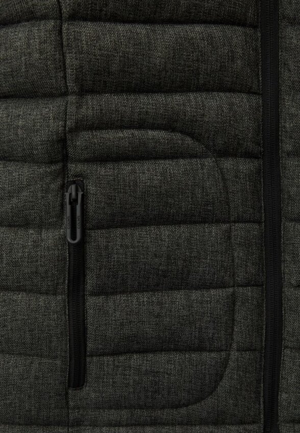 Пуховик Colin's