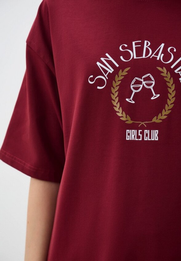 Футболка And Yet.