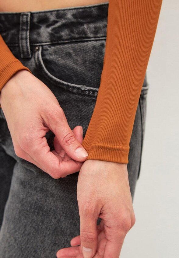 Лонгслив Arianna Afari