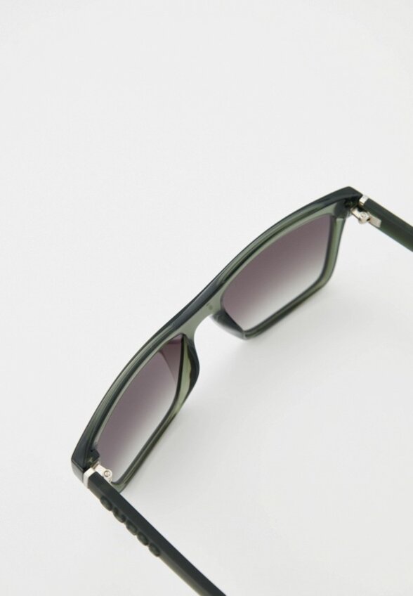 Очки солнцезащитные Guess