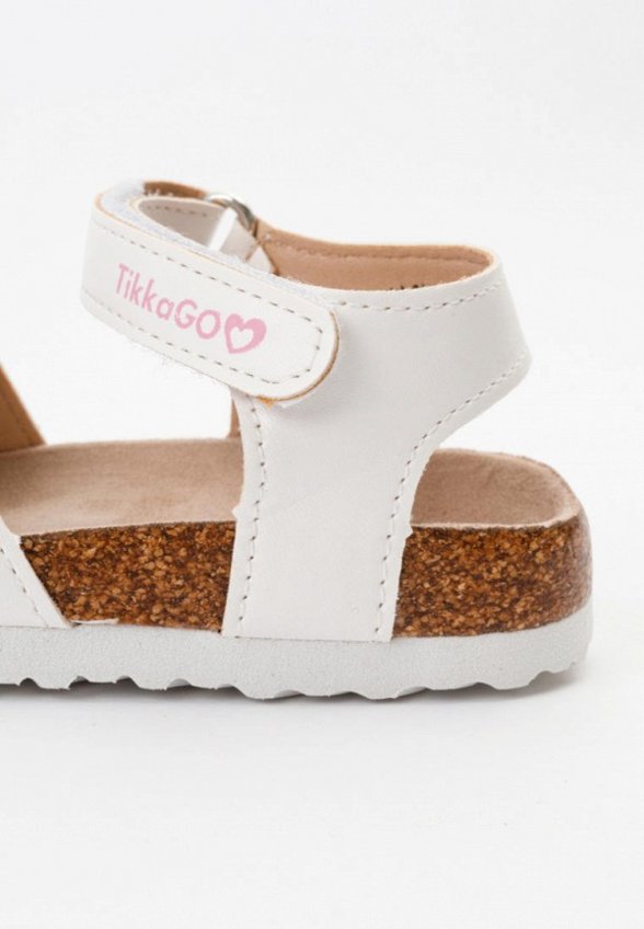 Сандалии Tikkago