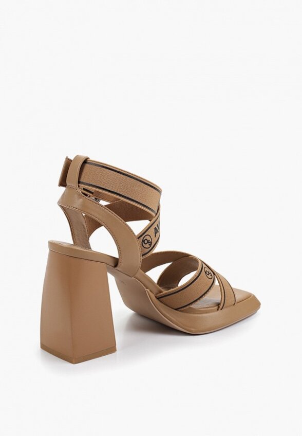 Босоножки Betsy