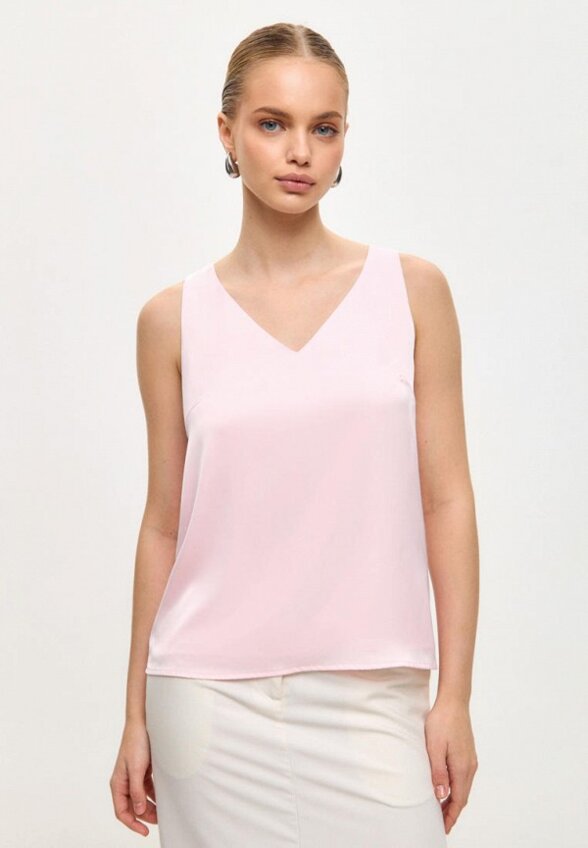 Топ Gabriel and Ester London