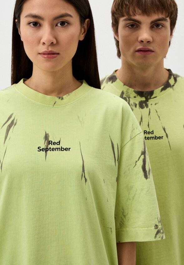 Футболка Red September
