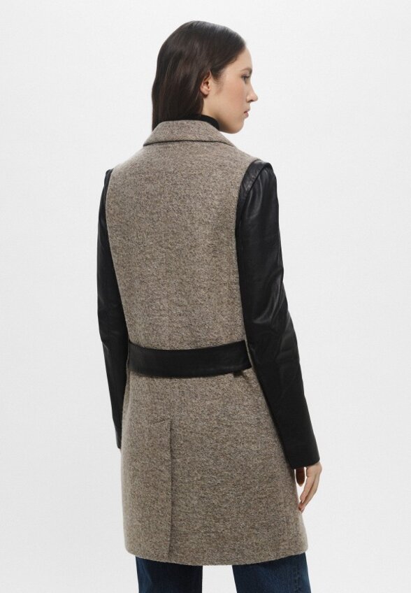 Пальто Trussardi