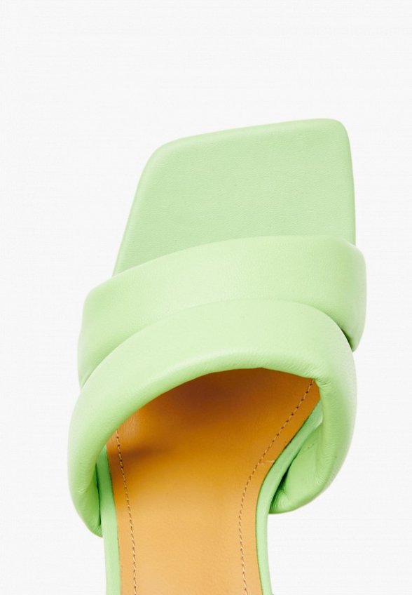 Босоножки Mascotte